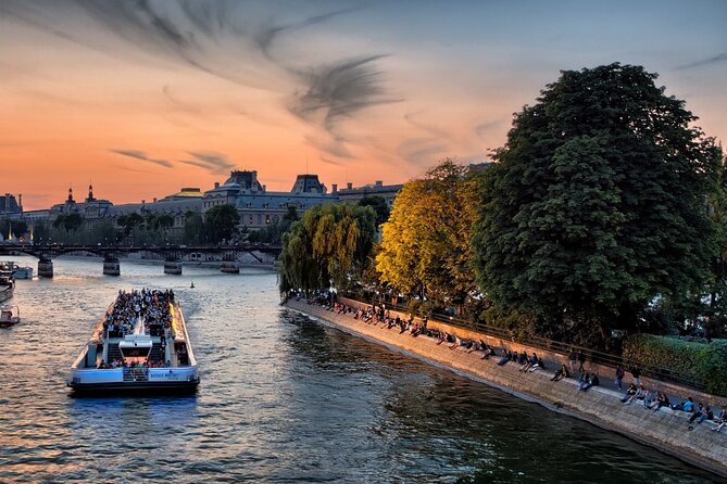 Eiffel Tower Summit Floor Entry & Illuminations Seine Cruise - Crowd Timing and Weather: The Small Factors That Shape Your Experience