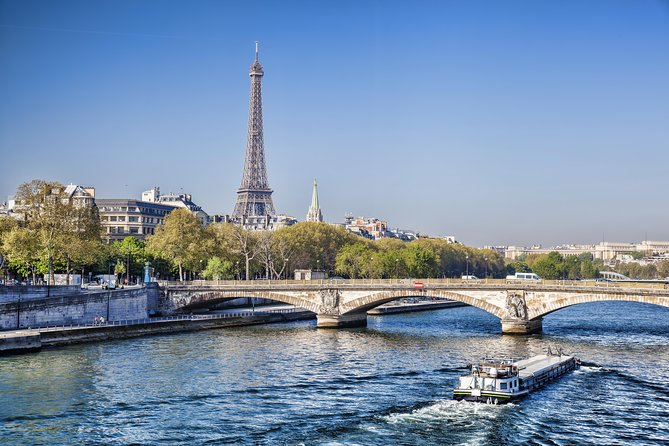 Eiffel Tower Summit Option with Seine River Cruise and City Tour - Entering the Eiffel Tower: priority to the 2nd floor, plus summit access you must confirm