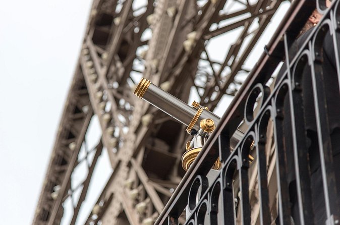 Eiffel Tower Summit Reserved Access Small Group Tour - What the Guide Actually Does (Beyond Pointing)