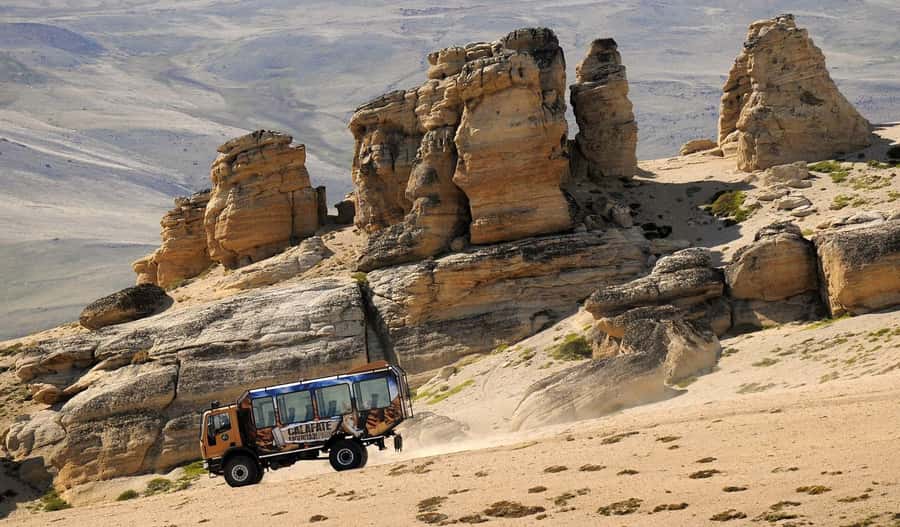 El Calafate: 4WD Adventure with Optional Hike or Zipline - Who should choose which descent, and who should skip this one
