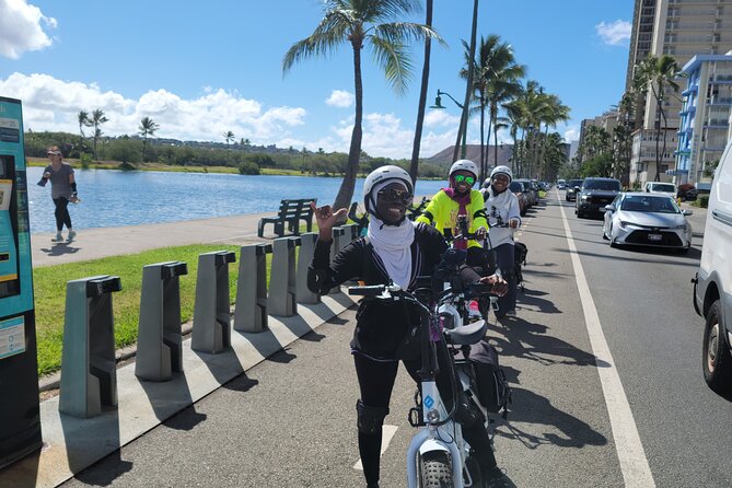 Electric Bike Ride & Manoa Falls Hike Tour - Riding in Honolulu Traffic: The Part You Should Mentally Prepare For