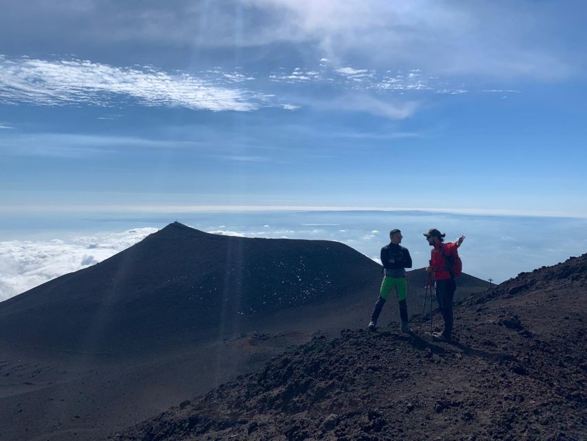 Etna: hiking to a stunning viewpoint over Valle del Bove - From lava fields to volcanic formations: what the trail teaches you