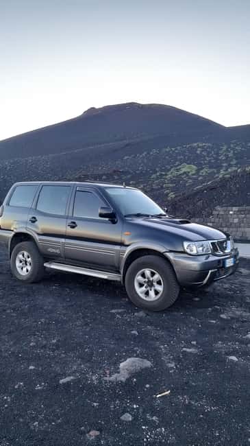 Etna: Jeep excursion and hike suitable for everyone. Free shoes and jacket - Guide Quality and Communication: When You Want It Clear in Your Language