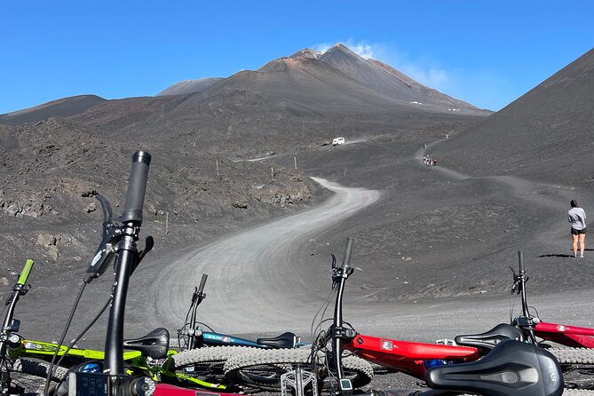 Etna Summit Craters E-bike - E-Bike Setup, Helmet, and What You May Need to Add
