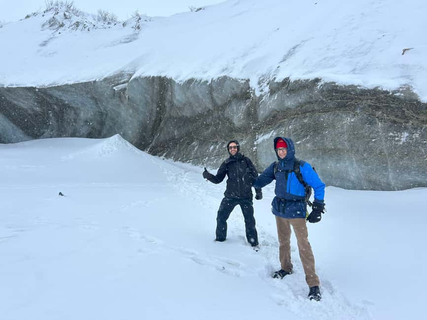 Fairbanks: Guided Snowshoe Hike to Castner Glacier Ice Cave - Van stops and photo timing: how the day stays smooth