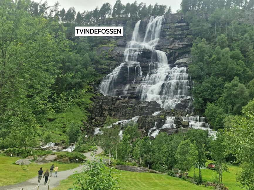 Flåm: Tvinde Waterfalls, Stalheimskleiva Hike & Gudvangen - Tvindefossen Waterfalls Stop