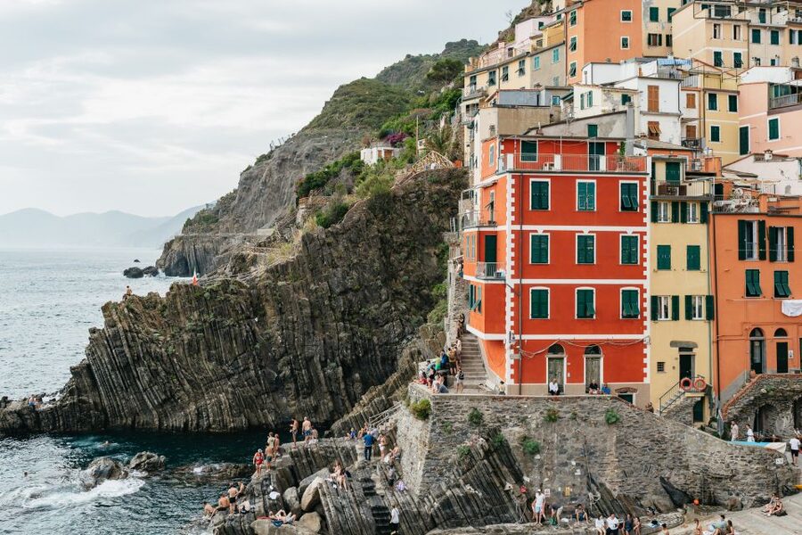 Florence: Cinque Terre Day Trip with Optional Hike - The Corniglia–Vernazza hike: stunning views, real footwork