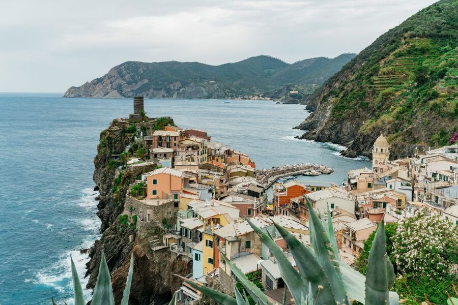 Florence: Cinque Terre Day Trip with Optional Hike - Monterosso: beaches, artisan shops, and coast photos from the right angle