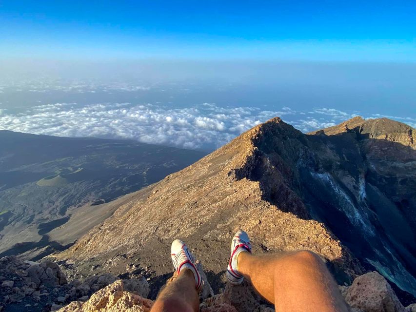 Fogo Island: Pico do Fogo Volcano Summit Hike - Descent to Chã das Caldeiras: when the day turns into fun