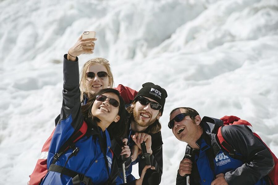 Fox Glacier: Up to 3 Hours Hike with Helicopter Transfer - Two flights, one glacier session: itinerary walkthrough