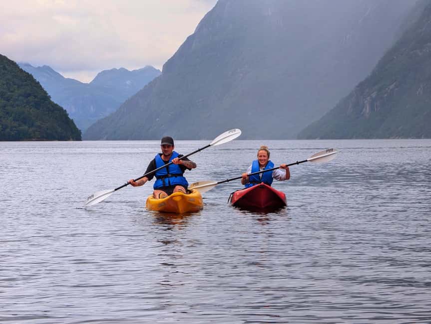 Frafjord Paddling & Månafossen Waterfall Hike Stavanger - Frafjord paddling: SUP or kayak in a wind-sheltered fjord