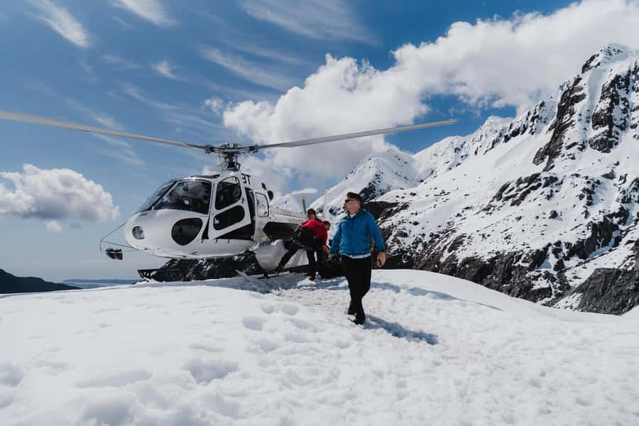 Franz Josef: 2.5 Hour Glacier Hike with Helicopter Transfer - The Scenic Helicopter Flight: Short, High, and Worth It