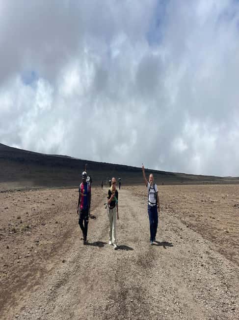 From Arusha/Moshi: Kilimanjaro Hike Marangu Route Day Trip - From Moshi or Arusha to Marangu Gate: the early start plan