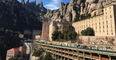 From Barcelona: Montserrat Monastery & Scenic Mountain Hike - Morning logistics: meeting at Passeig de Gràcia and leaving promptly