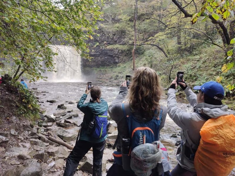 From Cardiff: Guided Hike to 8 Waterfalls in Brecon Beacons - Eight Waterfalls, Geology Stories, and Walking Behind the Water