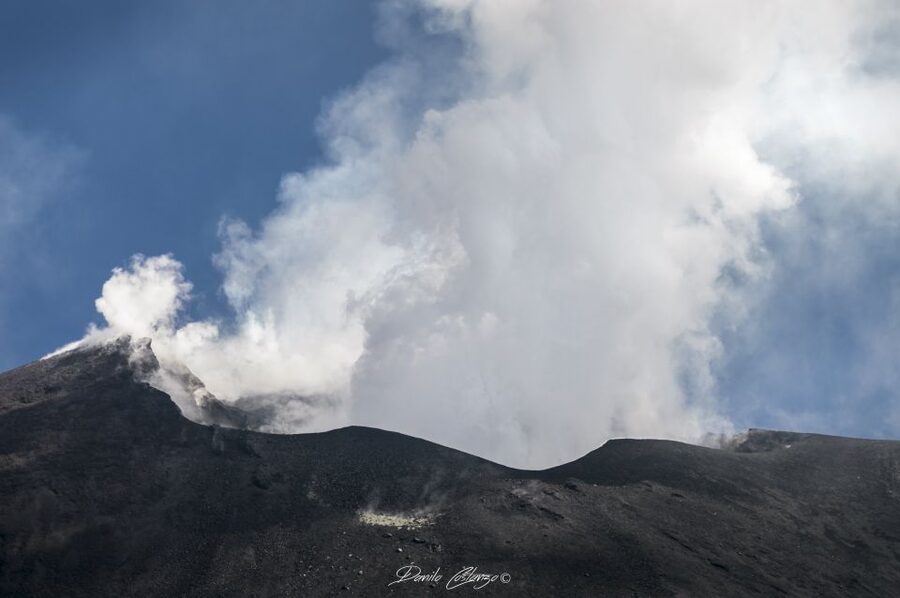 From Catania: Etna tour to the Base of the Summit Craters - From Catania pickup to Rifugio Sapienza: the day starts moving