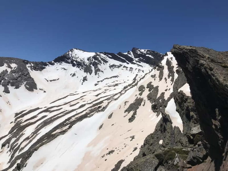 From Granada: High Sierra Nevada hiking experience - Glacier Valley to Big Peaks: what makes this Sierra Nevada hike special