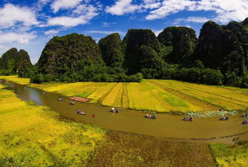 From Hanoi: Ninh Binh Boat Ride, Mua Cave Hike, Temple Visit - Transportation Comfort and Group Size: Shared, VIP, or Private
