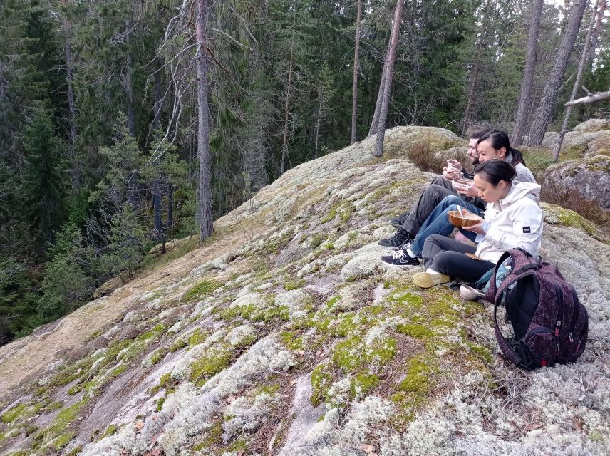 From Helsinki: Nuuksio National Park Hiking Tour with Food - Small-group comfort: why 8 people changes the experience