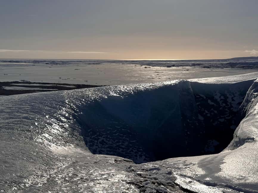 From Jökulsárlón: Vatnajökull Easy Level Glacier Hike - From Jökulsárlón Parking Lot to Breiðamerkurjökull: What the 3 hours really feel like