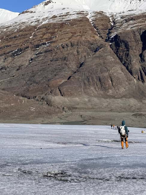 From Jökulsárlón: Vatnajökull Easy Level Glacier Hike - Group size and timing: when the day feels smooth vs. chaotic