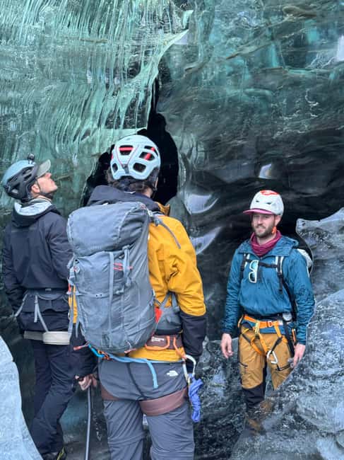From Jökulsárlón: Vatnajökull Easy Level Glacier Hike - Who should book this glacier hike (and who should skip it)