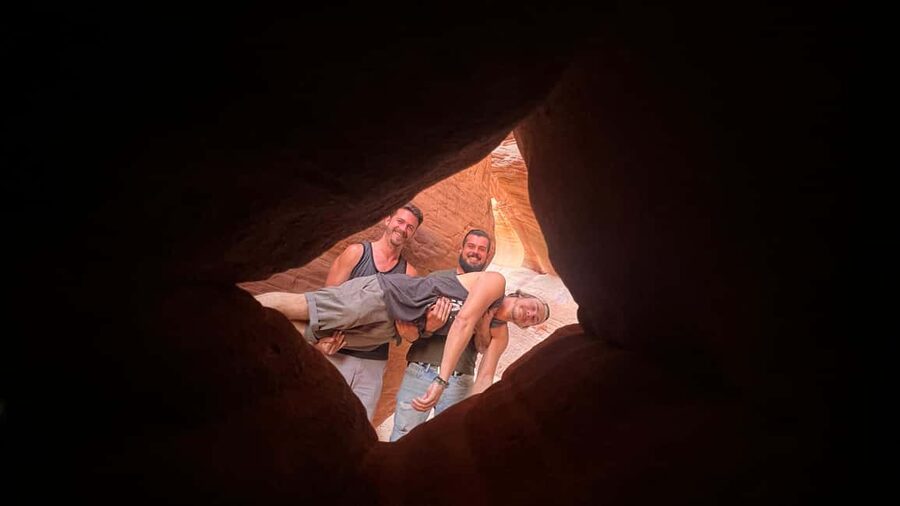 From Kanab: 3-Hour Peek-a-Boo Slot Canyon Hiking/Photo Tour - Small-Group Touring With Pickup From Any Kanab Hotel