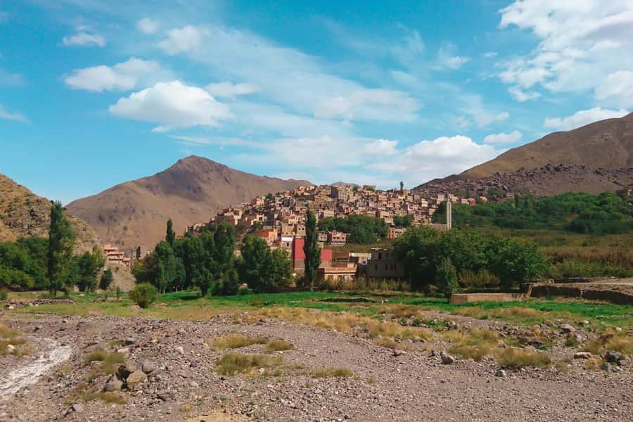 From Marrakech: Atlas Mountains Full-Day Hiking Trip w Lunch - How the guides shape the whole experience