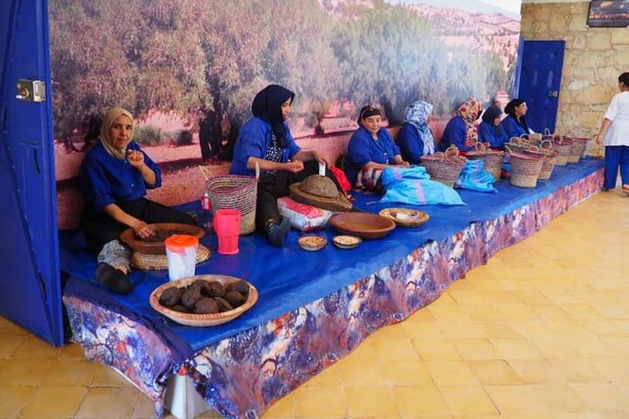From Marrakech: Atlas Mountains Summit Trek - The argan cooperative stop: tea, tasting, and buying without the guilt trip