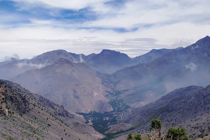 From Marrakech: Atlas Mountains Talamrout Summit day hike & Trek - Adrar Talamrout summit (2,600m): the views you came for