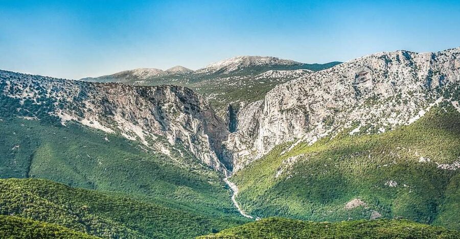 From Orosei or Dorgali: Gorropu Canyon Guided Hike - From the Flumineddu River to strawberry trees and holm oaks
