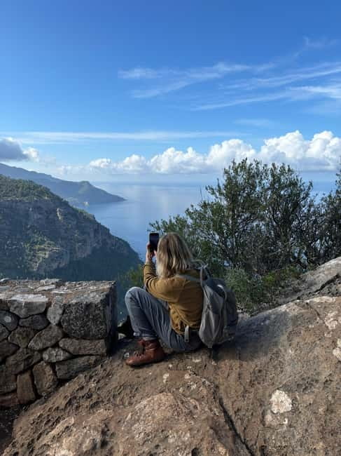 From Palma: Valldemossa Tour and Mountain Viewpoint Hike - From Palma to Valldemossa: a smooth start with real payoff