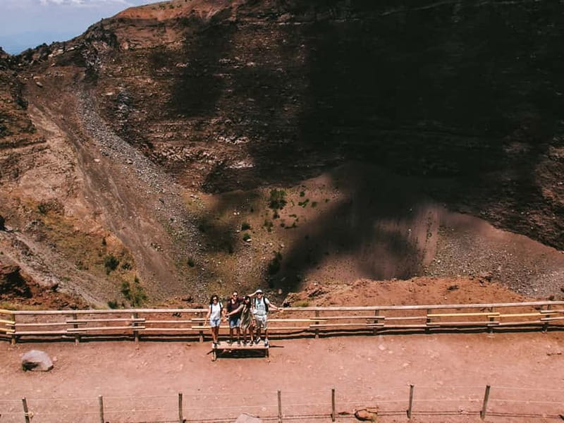From Pompeii: Mount Vesuvius Hike & Tour by Bus - Weather closure and the Herculaneum backup plan