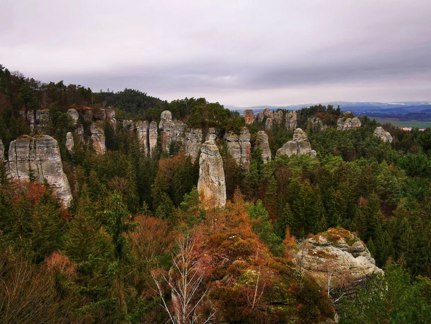 From Prague: Full-Day Bohemian Paradise Guided Hiking Trip - Viewpoints, the Symbolic Climber Cemetery, and the Mouse Hole