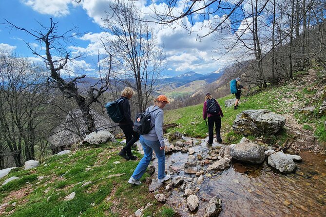 From Sarajevo: Full-Day Hike to Lukomir Village - Hiking stats: 16 km, 621 meters of climbing, and rocky moments