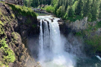 From Seattle: Pacific Northwest Waterfalls & Hiking Tour - Picking up the day at 415 Pine Street (and why it matters)