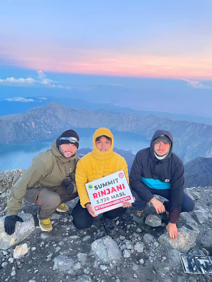 From Senaru: Mount Rinjani 2-Day Trek to Summit - Day 1’s big moment: Lunch at Post 3, then Pelawangan Sembalun (2,639 m)