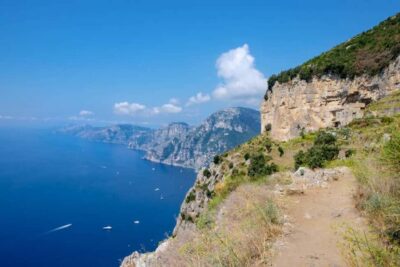 From Sorrento: Path of The Gods Hiking & Transfer with Guide - Starting at Piazza Tasso: get oriented fast, then get walking