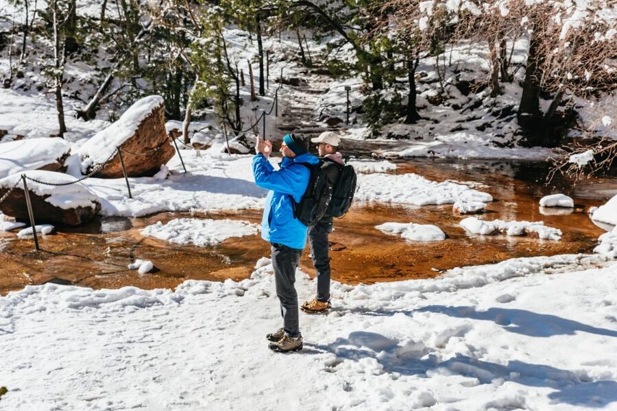 From Springdale: 4-hour Zion Canyon Scenic Hiking Tour - Meeting up and parking: a small detail that matters