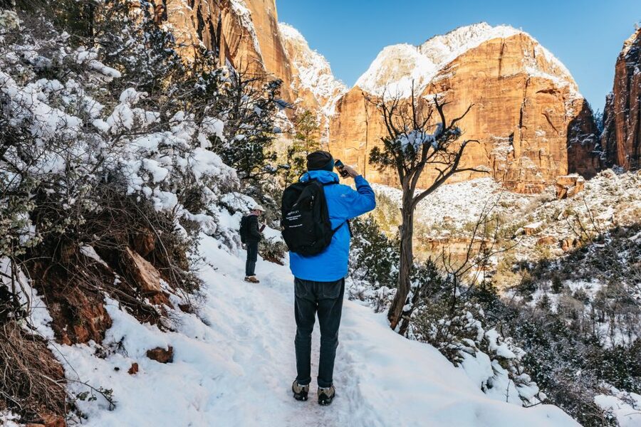 From Springdale: 4-hour Zion Canyon Scenic Hiking Tour - Choosing your effort: moderate loops or one long strenuous push
