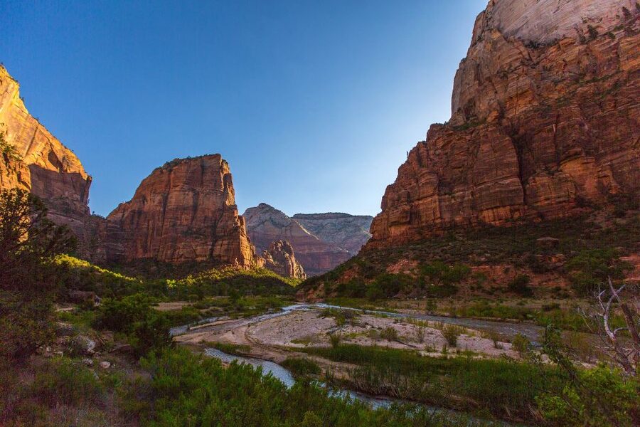 From Springdale: Greater Zion Scenic Hiking Tour - Half-day vs full-day: how to choose the right length