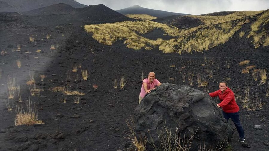 From Syracuse: Mount Etna Guided Morning Hike & Food Tasting - Traditional farm tastings and optional wine pairing