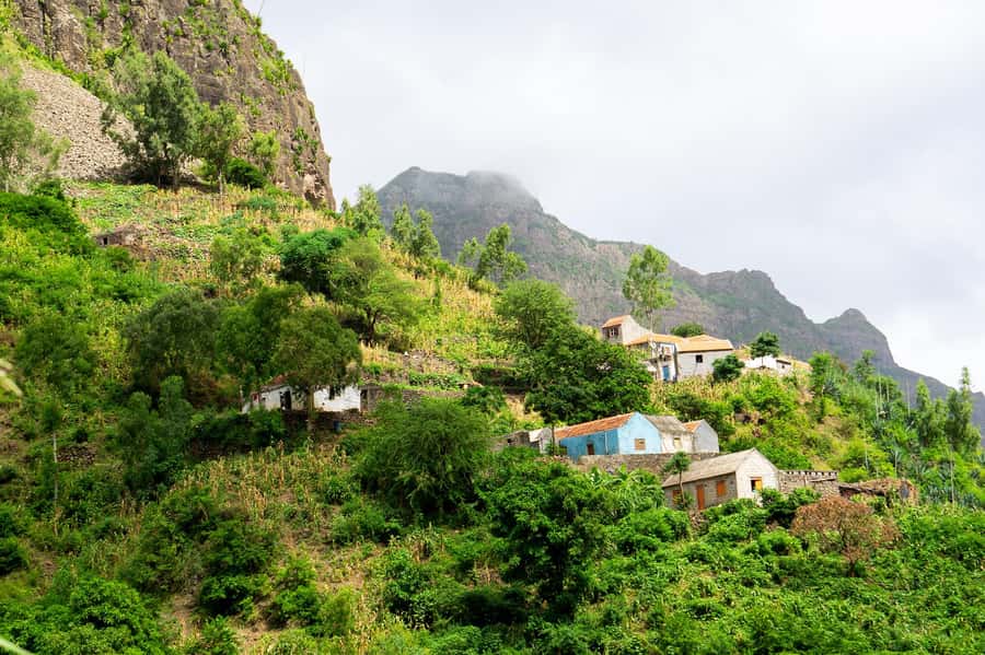 From Tarrafal: Serra to Principal Hike & Lunch with locals - Serra Malagueta to Principal: the hike has a strong storyline