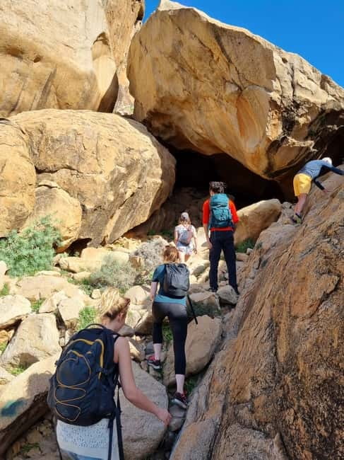 Fuerteventura: Ajuy Caves & hike to secret Las Penitas Arco - Lunch by the sea: included and actually worth pausing for