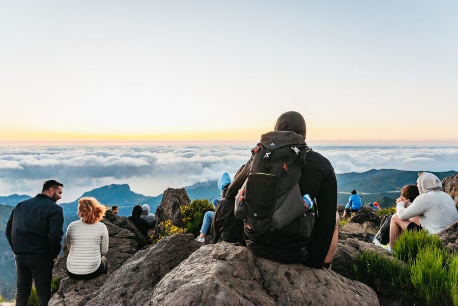 Funchal: Pico do Arieiro Sunrise Hiking Transfer - The transfer math: door-to-door van from Funchal and Caniço