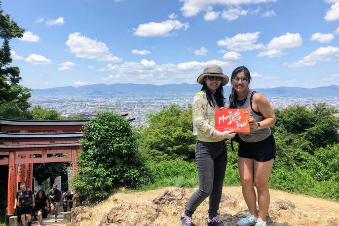 Fushimi Inari Hidden Hiking Tour (Private Option Available) - Stop at Fushimi Inari-Taisha: climbing through the hidden trail
