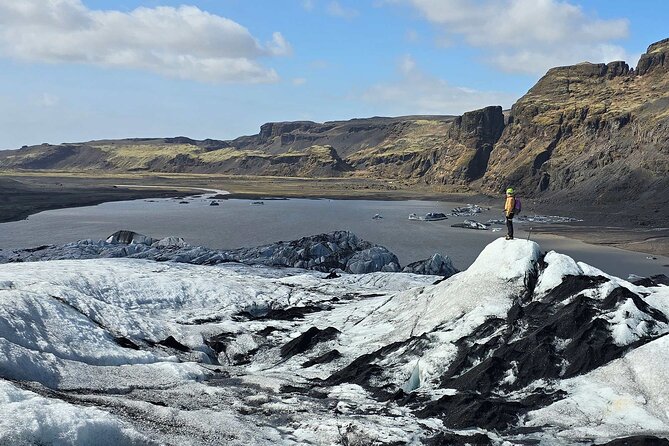 Glacier Hike Experience on Sólheimajökull - Meet on location - Difficulty level: Easy hike, real conditions