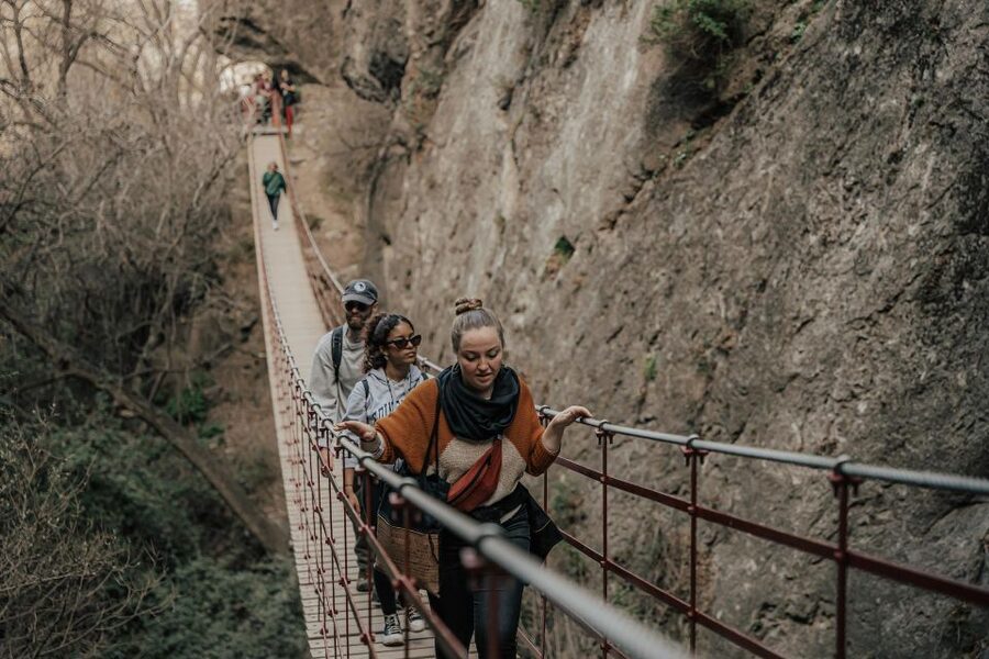 Granada: Los Cahorros Guided Afternoon Hiking Tour - Getting to the trail: the public transport piece matters