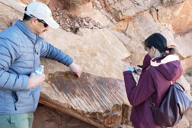 Grand Canyon Biblical Creation Hiking Tour • South Kaibab Trail - The group size effect: small number, real attention
