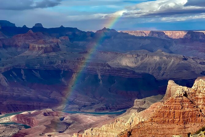 Grand Canyon Private Hike - El Tovar Lodge lunch on the rim: when the day pays off